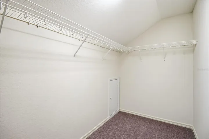 Bedroom 6 walk-in closet