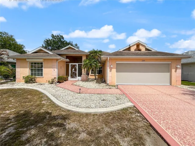 Welcome to you new home in a Del Webb community of Sun City Center