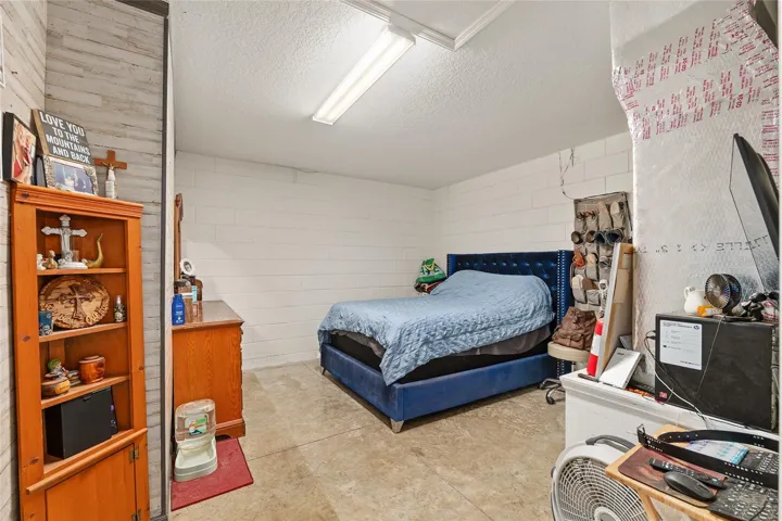 Garage Bedroom with Heat/Air