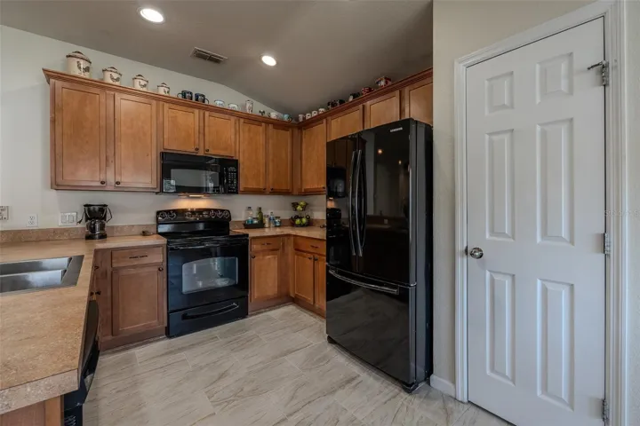 Nice wood cabinets.