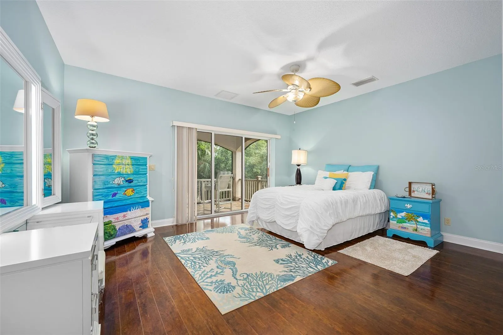 Large bedroom
