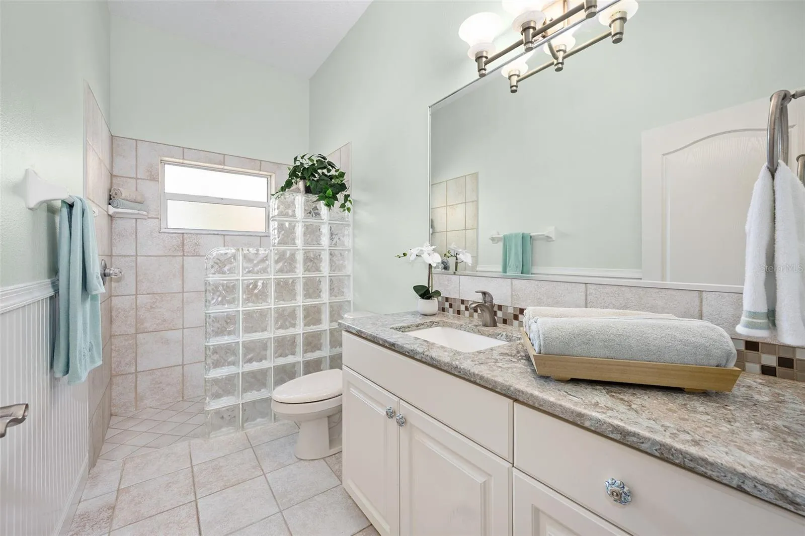 Guset bathroom