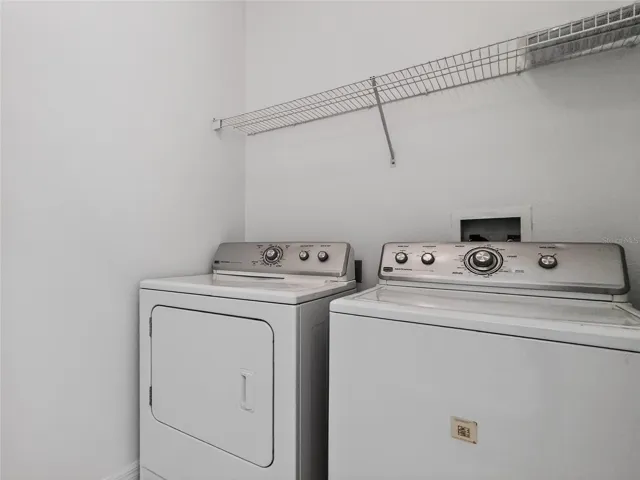 Laundry room - 2nd floor