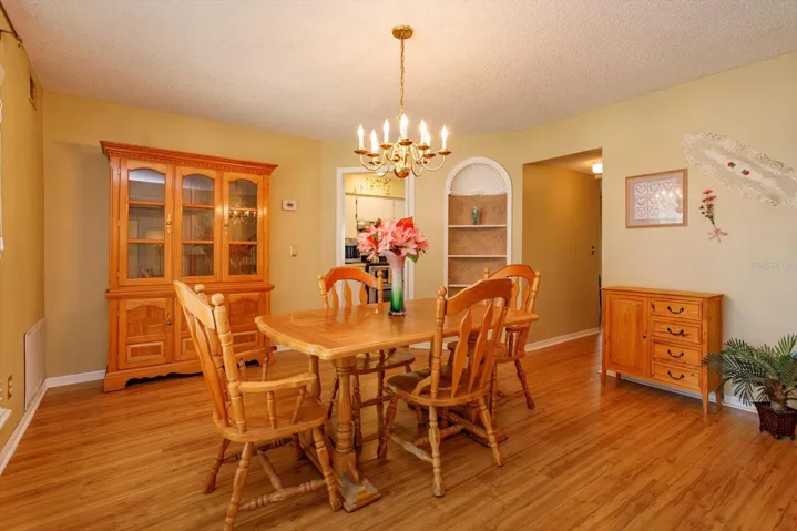 Dining room.