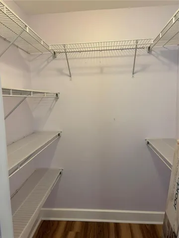 walk in closet