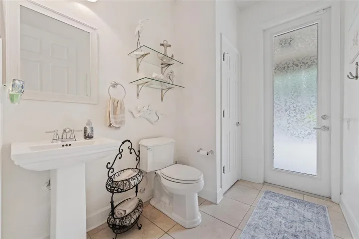 Pool bath with direct outside access!