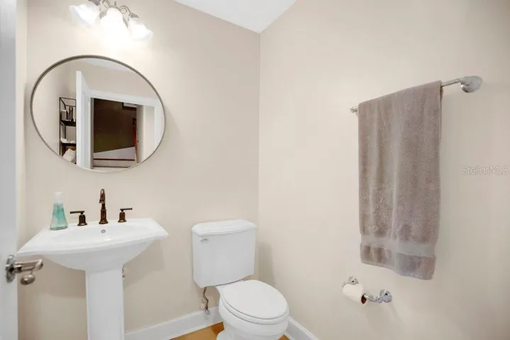 Bathroom 4 (Half)