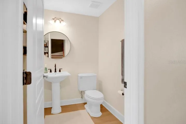 Bathroom 4 (Half)