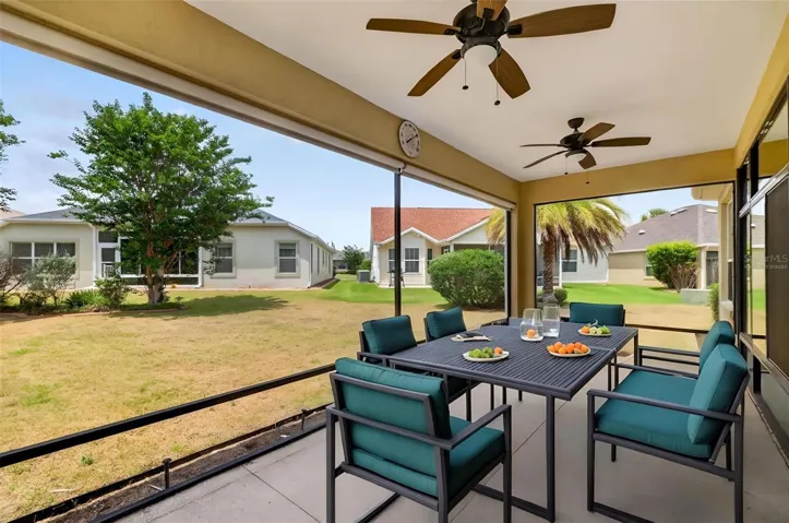 Screened Lanai-Virtually Staged