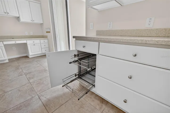 Roll-Out Shelving in Kitchen