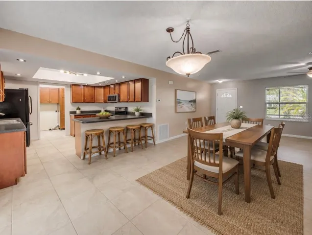 Virtually Staged dining/kitchen
