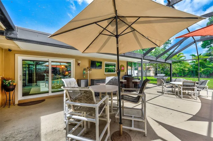 Screened-in Patio