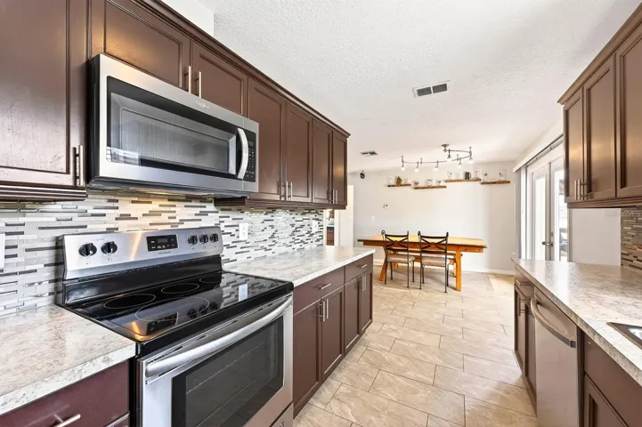 The generous Kitchen layout makes cooking, baking and spending time with loved ones both easy and enjoyable.
