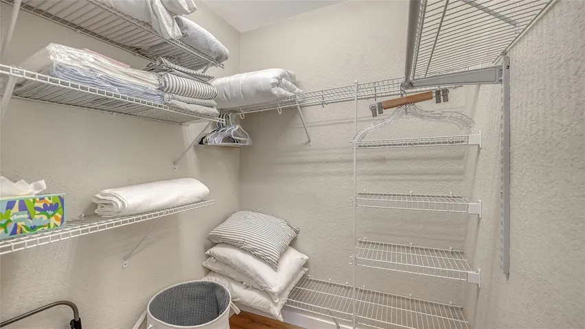 Walk-in Closet