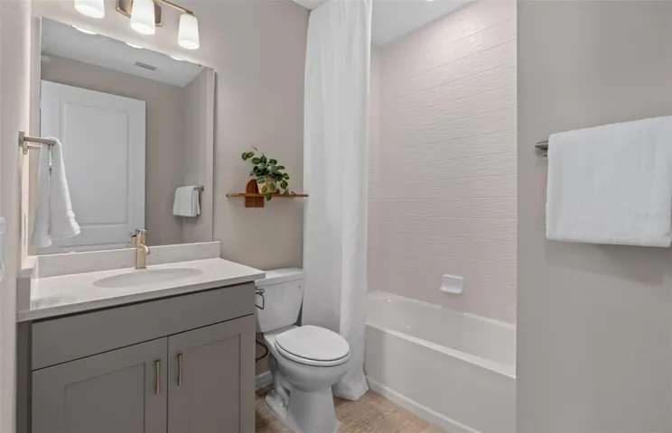 Model Home Design Only. Pictures and furnishings are for illustrative purposes only. Elevations, colors and options may vary. Furniture is for model home staging only.