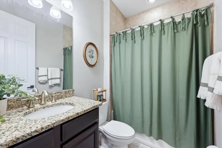 2nd Bathroom