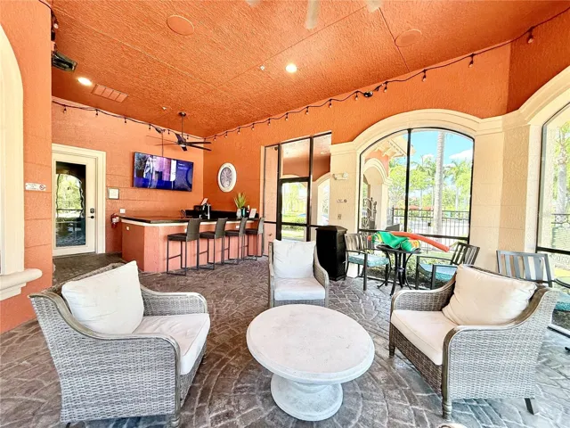 Clubhouse screened-in lanai