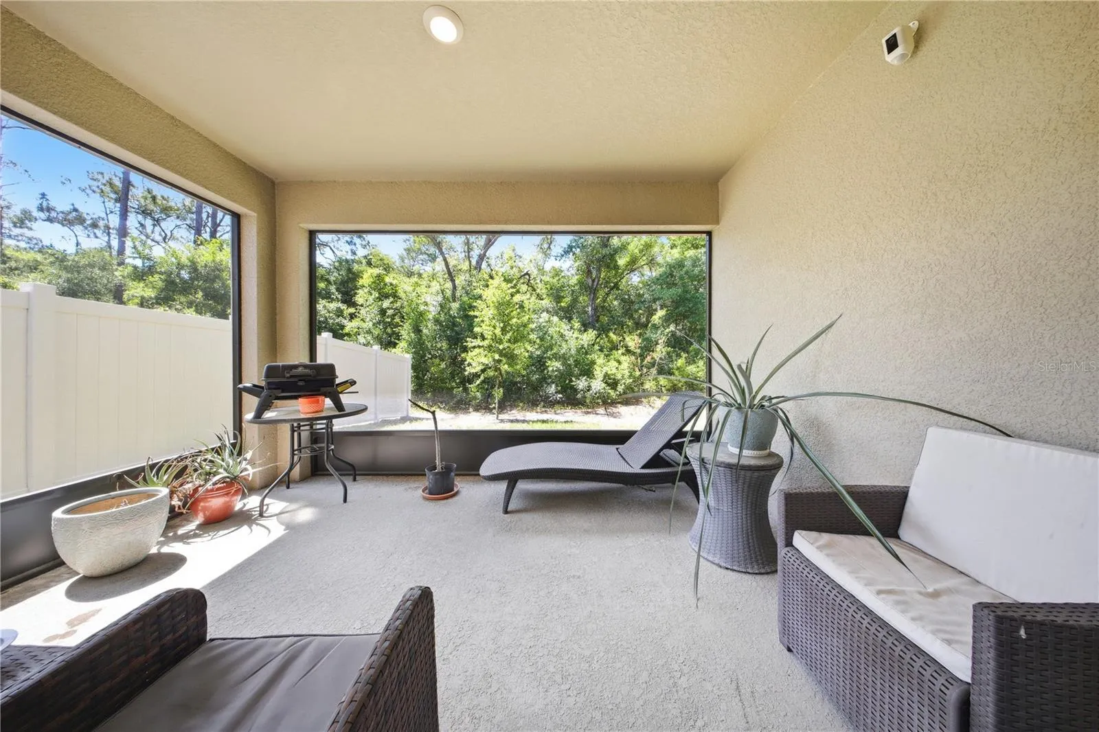 Screened in Lanai
