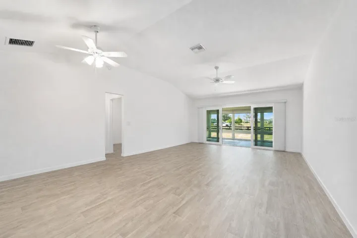 Dining / Living Room
