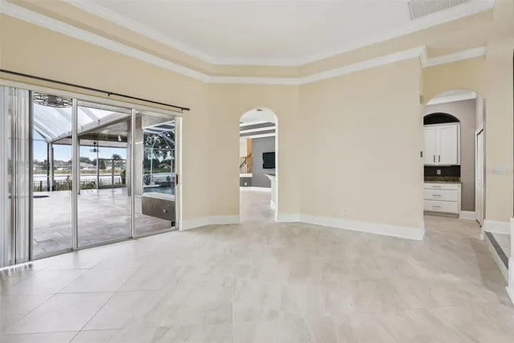 Double Crown Molding