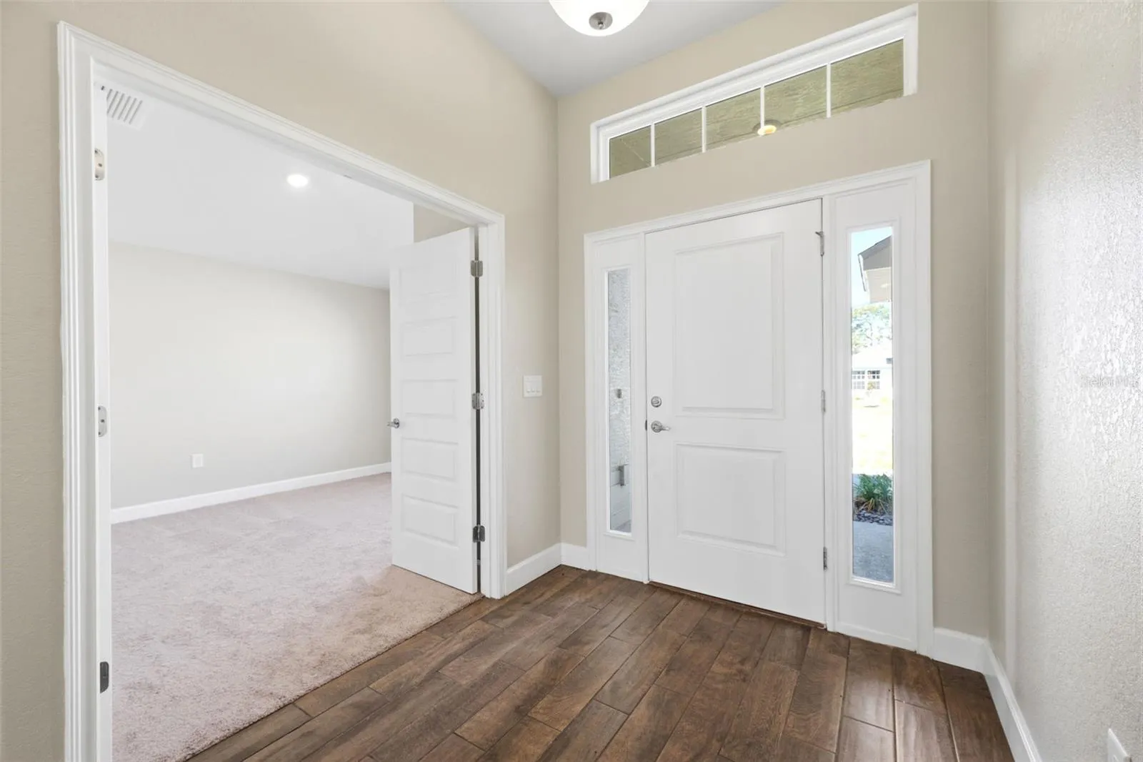 Foyer/Bedroom 4