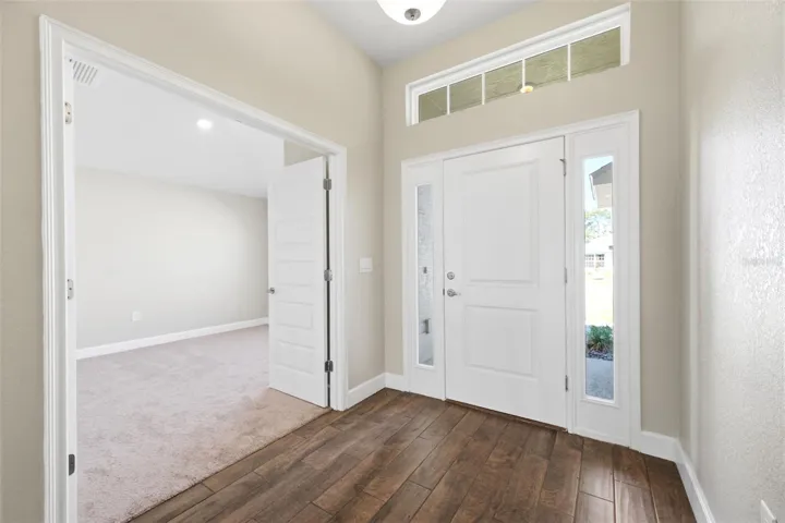 Foyer/Bedroom 4