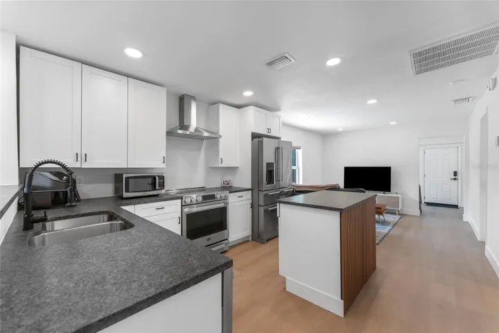 Kitchen 1