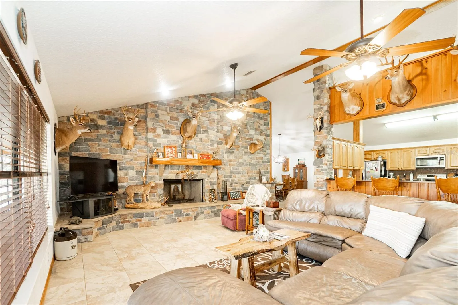 Lodge-inspired main residence ideal for corporate retreat or private club useLodge-inspired main residence ideal for corporate retreat or private club use