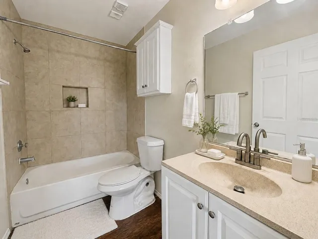 Bathroom-virtual staging