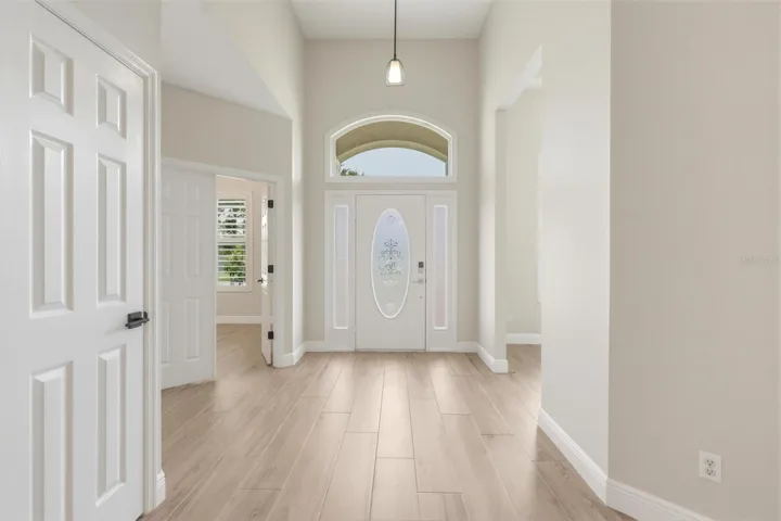 Front Entry Way