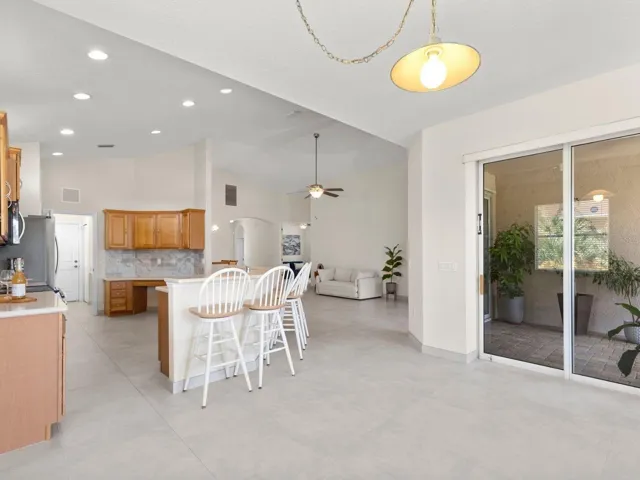 Kitchen-Views Of Outdoor Space