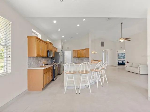 Kitchen-Vaulted Ceilings