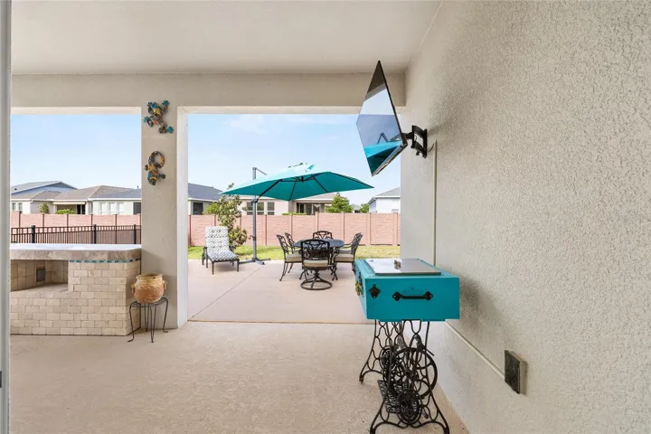 EXTENDED LANAI