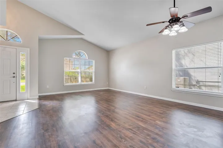 Living/dining room
