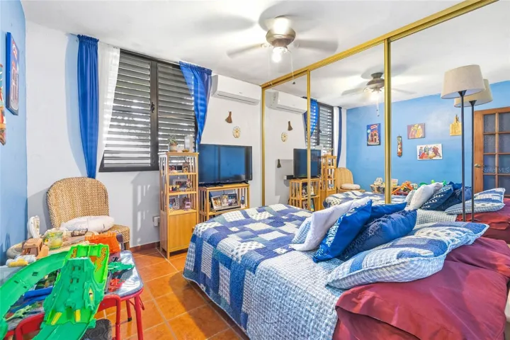1st bedroom