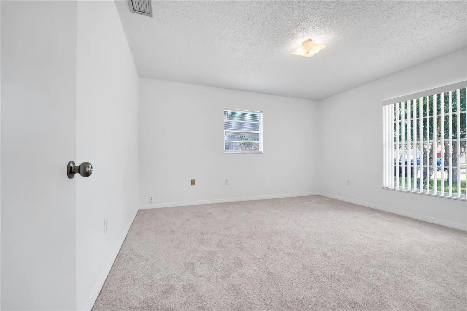 Bedroom-new paint and carpet