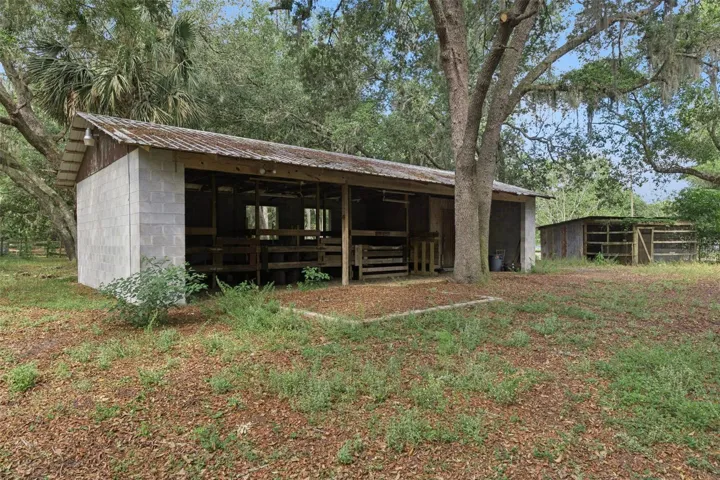 barn