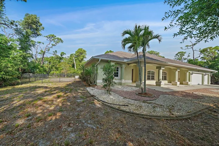 Fenced Side Yard