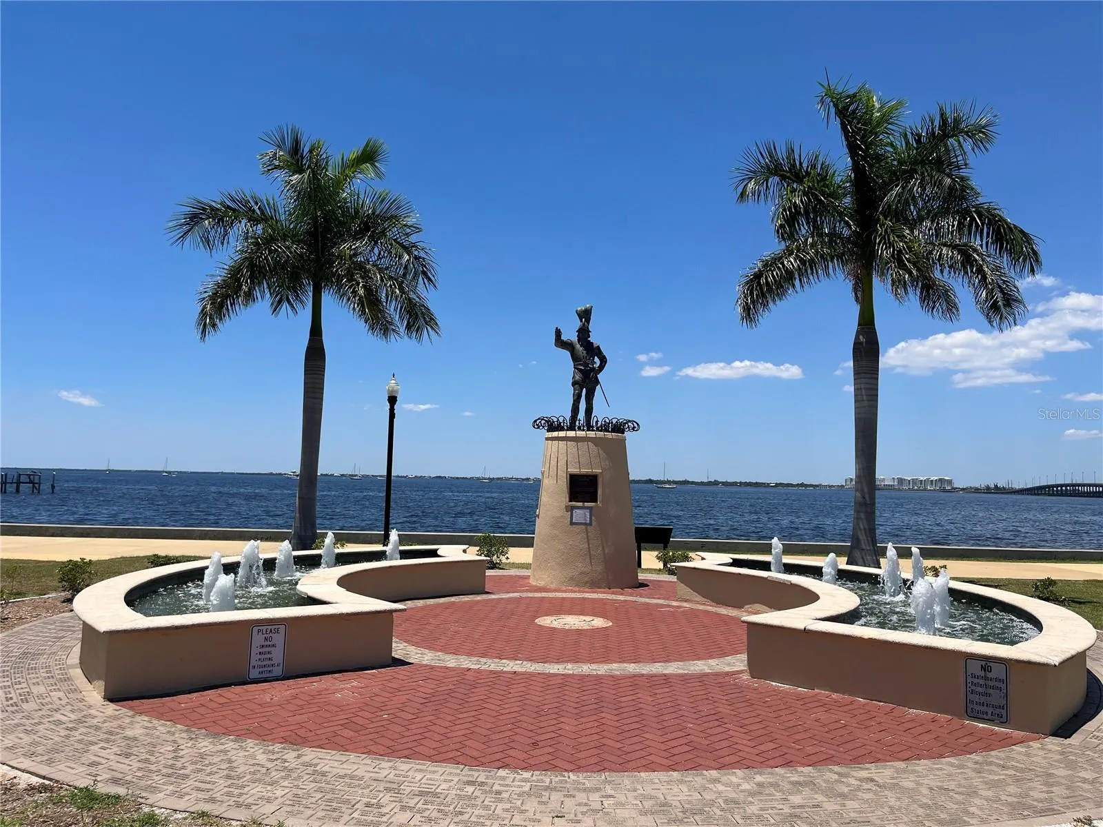Gilcrest Park on Charlotte Harbor