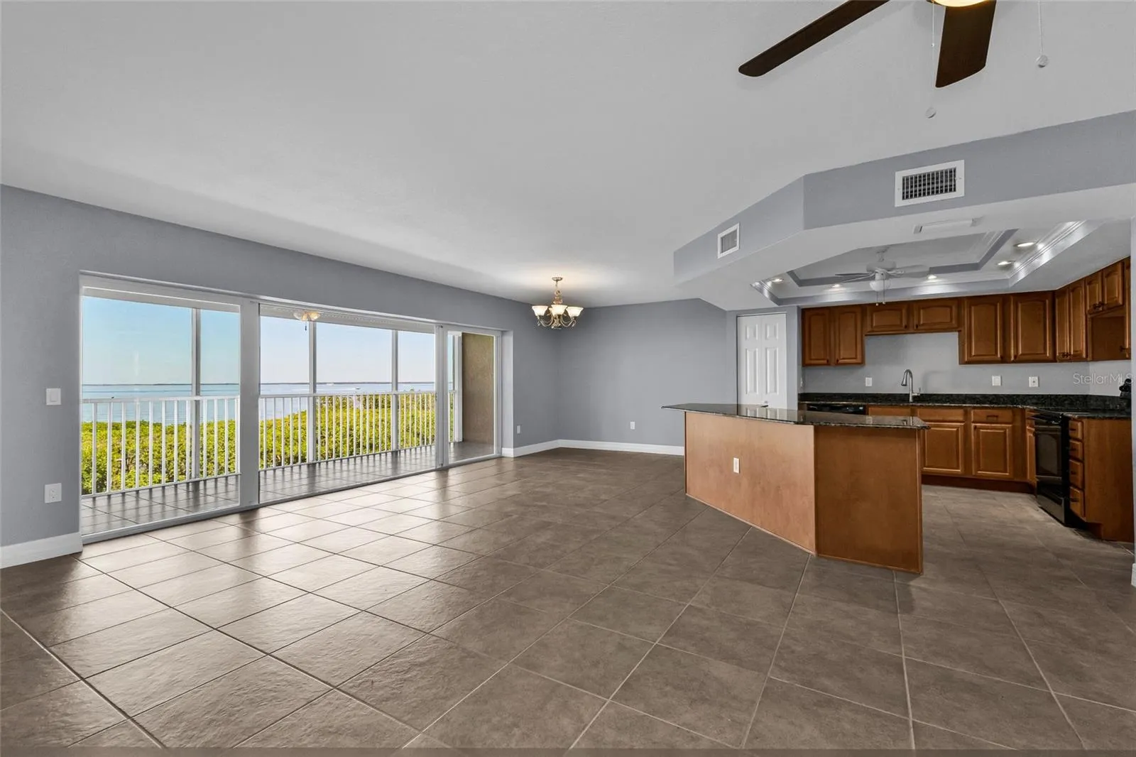 Living room overlooking Charlotte Harbor to the west