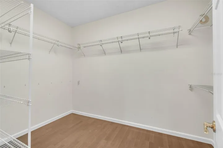 Ensuite walk in closet