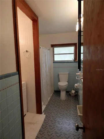 2nd Bathroom