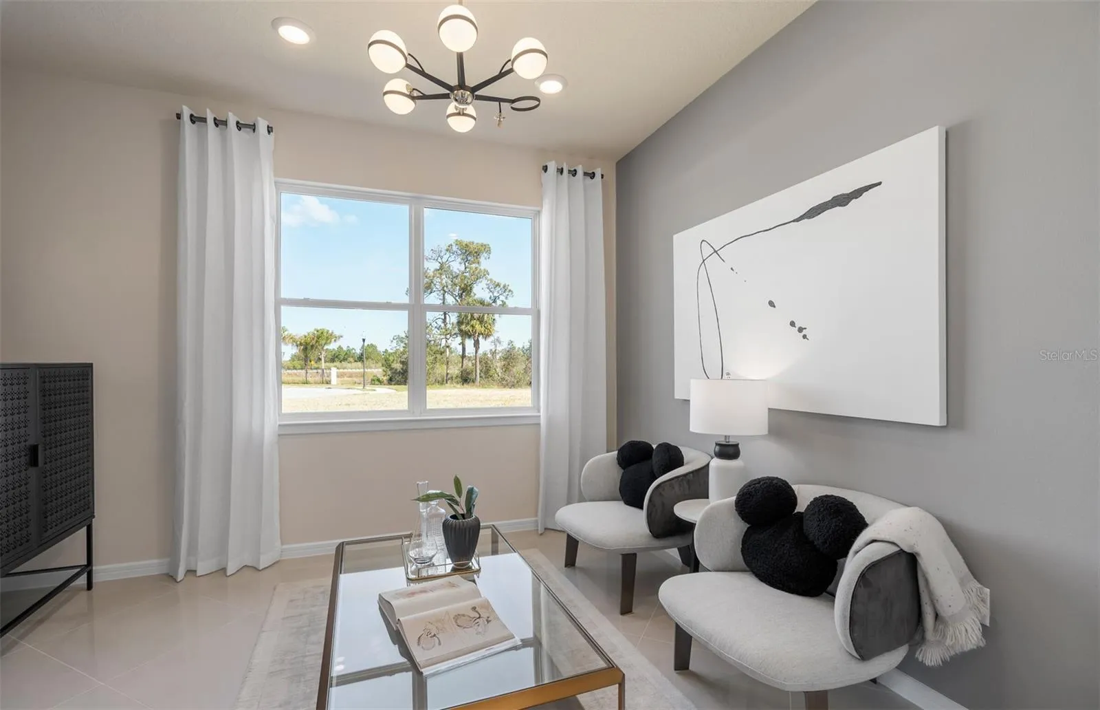 Model Home Design Only. Pictures and furnishings are for illustrative purposes only. Elevations, colors and options may vary. Furniture is for model home staging only.