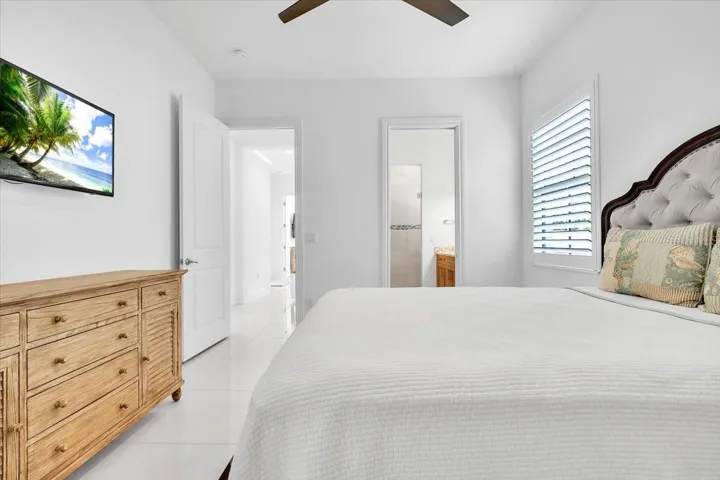 Ensuite Guest Bedroom 1
