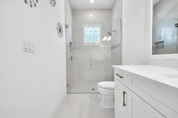 Ensuite Guest Bathroom 2