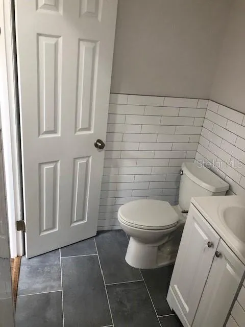Rear unit