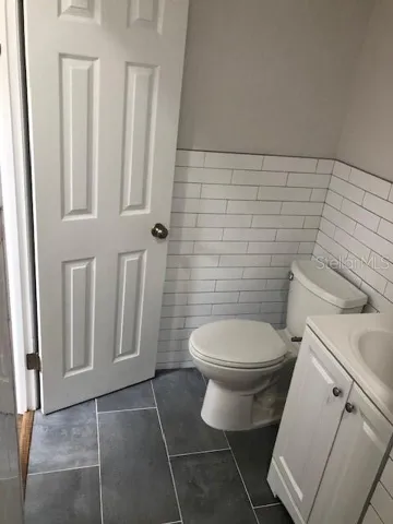 Rear unit