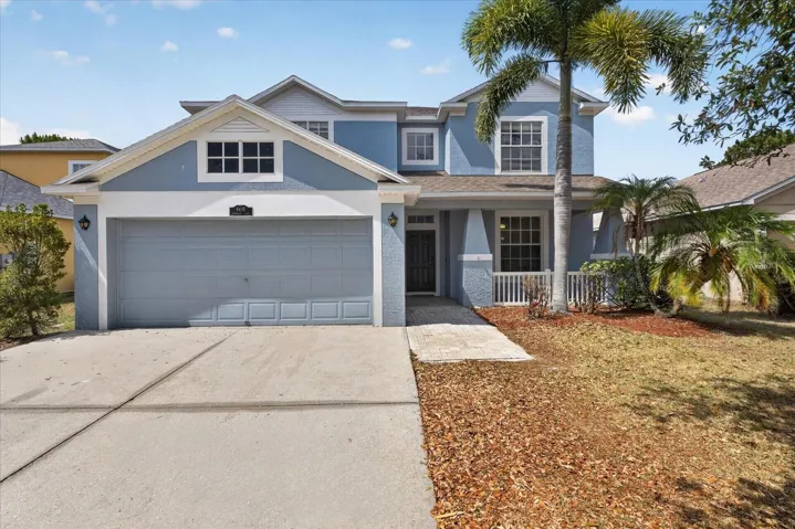 Large Total Area: 3,137 Home