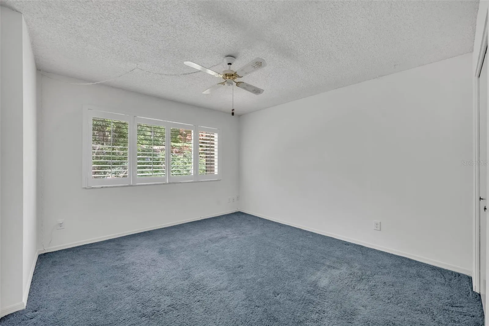 Secondary bedroom