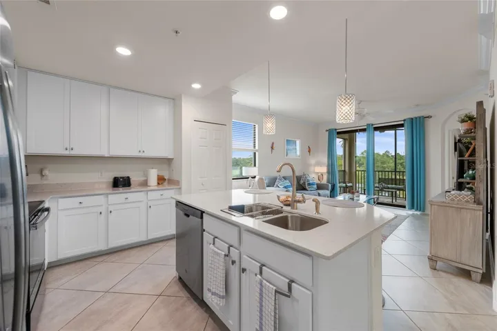 Kitchen with Island